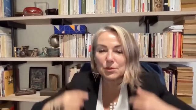 The Question that Comes Up in All New Adult Friendships - Letters From Esther Live смотреть онлайн