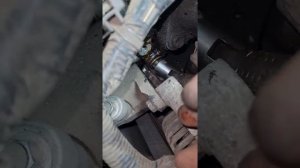 на Тойота Королла достаём Клапан Ввти и сетку Ввти на двигателе 4 zz-fe.