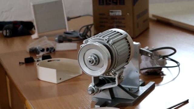 Typical TB 801 Машина для спуска края кожи. Skiving Machine смотреть онлайн
