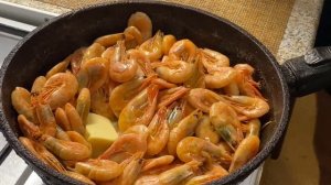 КРЕВЕТКИ НА СКОВОРОДКЕ. Сочные креветки/быстро и вкусно