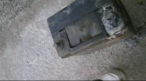 как за 1 минуту почистить окисленные клеммы аккумулятора