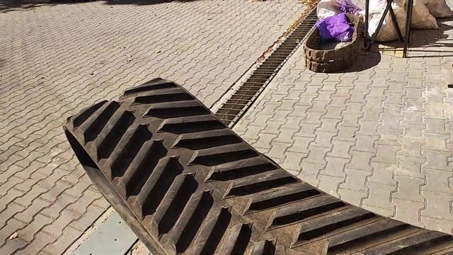 Зим 350 тянет гусеницу от комбайна шиномонтаж смотреть онлайн