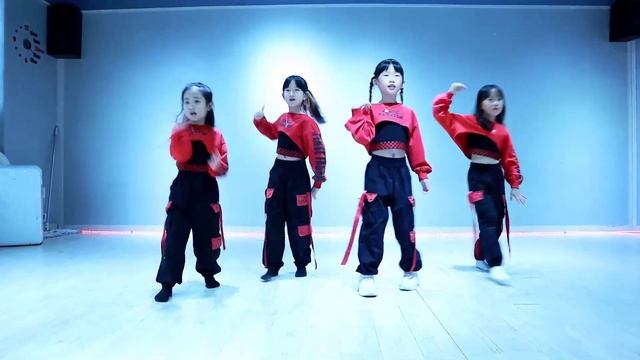 IVE 아이브 Baddie 댄스커버 #금산근교댄스학원 [엘로리실용음악학원] 토요댄스부! смотреть онлайн