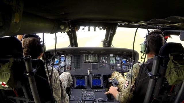 UH60 Blackhawk "Split S" and other fun flight maneuvers смотреть онлайн