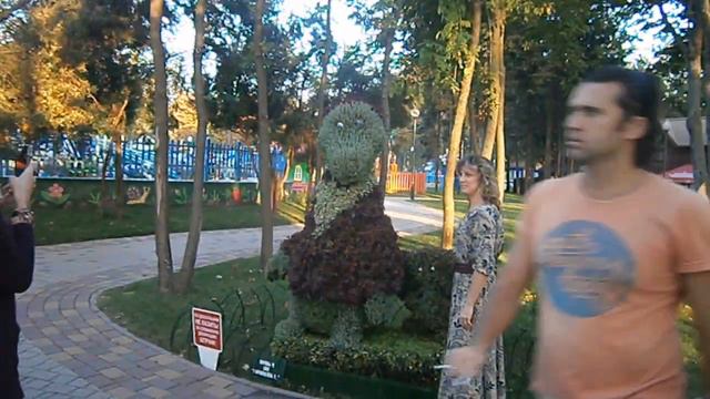 Крокодил в парке смотреть онлайн