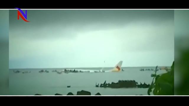 जब समुद्र में Land हो गया यात्रियों से भरा Plane, Video देखकर हैरान हो जायेंगे смотреть онлайн