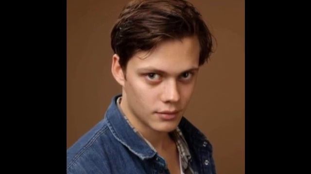 Bill Skarsgard: Gorgeous