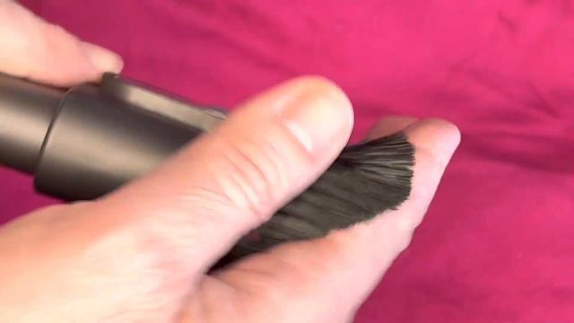 Up Close Look - Dyson V15 Detect Extra Combination Tool смотреть онлайн