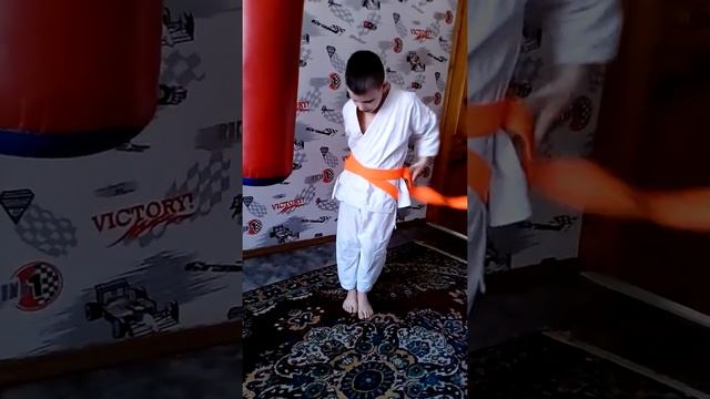 Как завязать пояс у кимоно смотреть онлайн