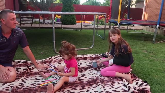 VLOG Настя и Катя отравились. Не успеваю делать уборку. смотреть онлайн