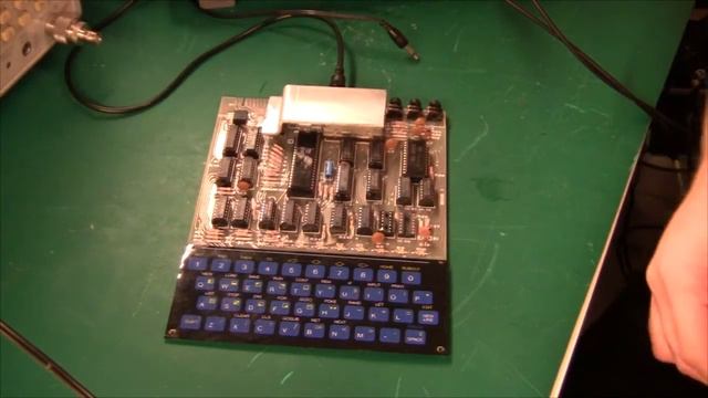 Teardown and repair of Sinclair ZX-80 #1 смотреть онлайн