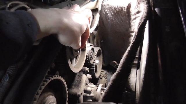 KIA Bongo 3 двигатель J3, замена ремня ГРМ.