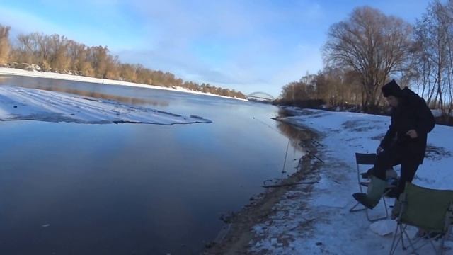 Льдина "Жора" беспощадна (прикол на рыбалке 18+) смотреть онлайн