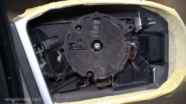 Hvordan udskiftes sidespejl glas til MERCEDES-BENZ W211 E-klasse [UNDERVISNINGSLEKTIONER AUTODOC] смотреть онлайн