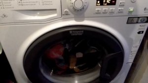 Hotpoint-Ariston WMSG 605 // начало стирки (читать описание)