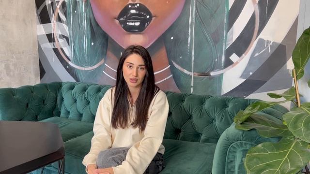 Из мастера по перманентному макияжу в бизнес леди. Отзыв о покупке готового салона красоты смотреть онлайн