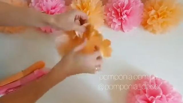 Как распушить бумажный помпон. Раскрываем бумажные помпоны смотреть онлайн