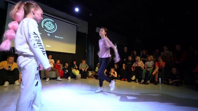 Newstyle Shuffle Battle vol. 3 [ Kids ] Evgeesha vs Smile Girl смотреть онлайн