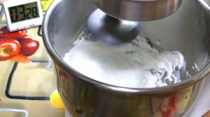 видео рецепт: крем для бисквита | крем внутрь торта