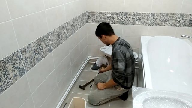 Установка унитаза своими руками. Инструкция как установить унитаз на плитку.
