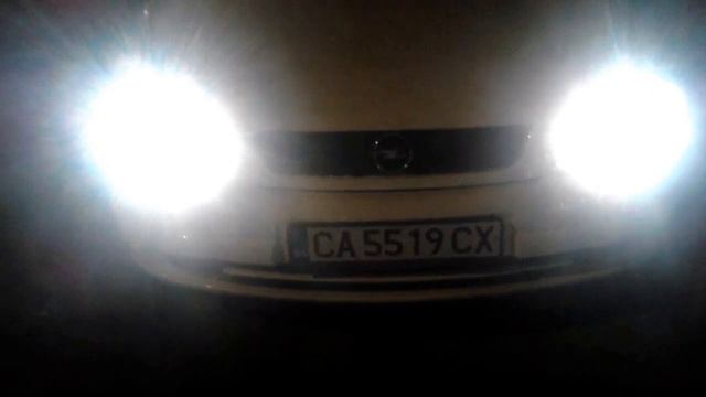 H7 2pcs Car Halogen Headlamps Bulbs - WARM WHITE LIGHT смотреть онлайн