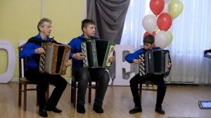 Карело-финская полька. Трио баянистов. \ Sakkijarven Polkka. Trio of accordion players.