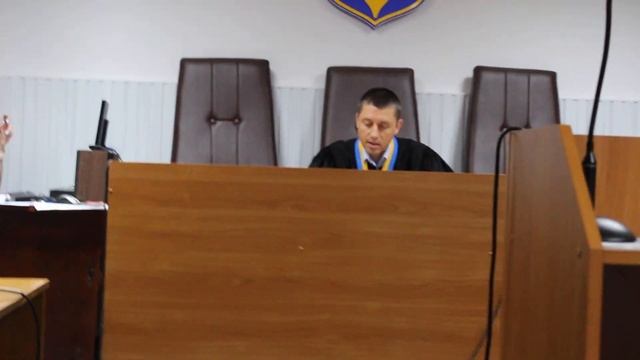 Видео "Корабелов.Инфо". Назначение бесплатной правовой помощи Максиму Денищечу смотреть онлайн