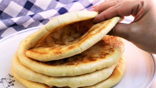 Можно вместо хлеба |Простой ЛЕНИВЫЙ ХАЧАПУРИ с сыром НА СКОВОРОДЕ смотреть онлайн