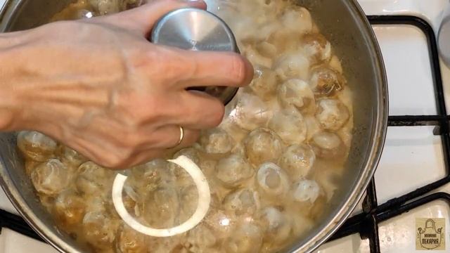 Пельмени жареные на сковороде! Томлёные со сметанкой!.mp4 смотреть онлайн