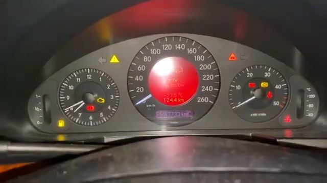 Mercedes w211 e200cdi -27.5C cold start :D смотреть онлайн
