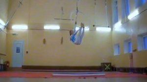 Цирковая студия.Репетиция, воздушная гимнастика на кольце, Лиза Абрамович.