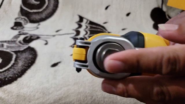 Multiherramienta Oscilante DEWALT... смотреть онлайн