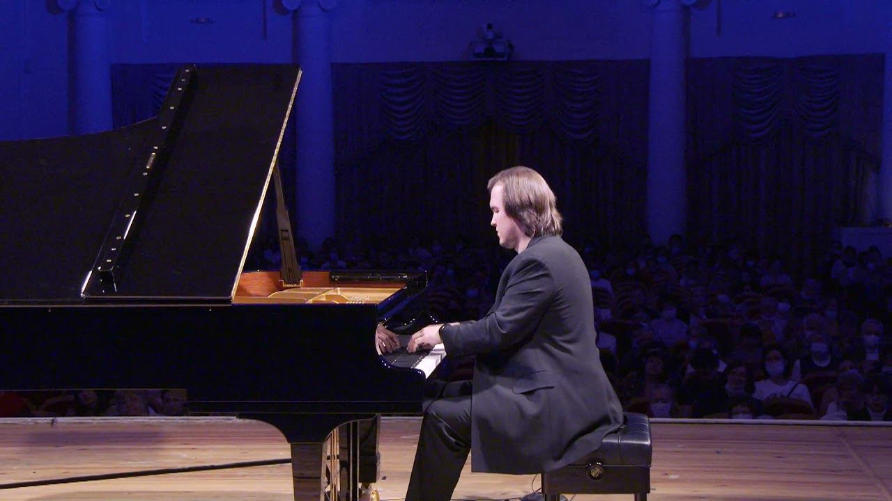 Никита Галактионов. Сергей Рахманинов — Элегия смотреть онлайн