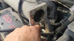 плавают, подвисают, слишком большие обороты, промывка дроссельной заслонки Chery QQ чери куку