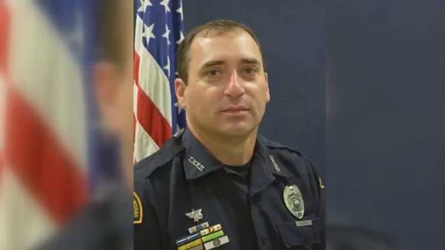 Part One - News 10's Coverage of Officer Rob Pitts' services смотреть онлайн