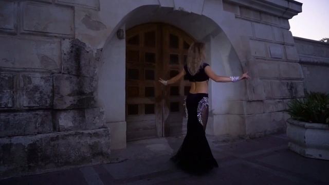 Александра Дорохина - восточный танец тёплым летним вечером смотреть онлайн