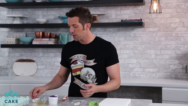 (man about) Faux "Piped" Royal Icing Wedding Cake | Man About Cake with Joshua John Russell смотреть онлайн