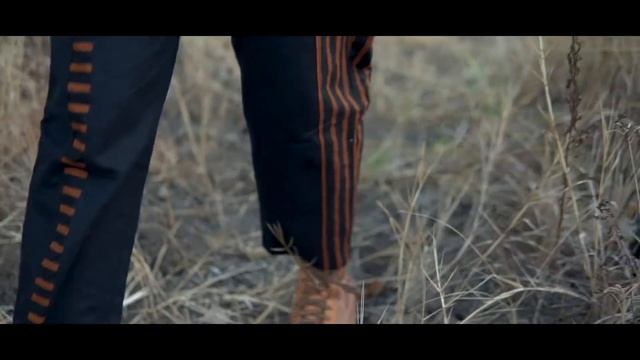 LookBook Bomber Batik Reunceum смотреть онлайн