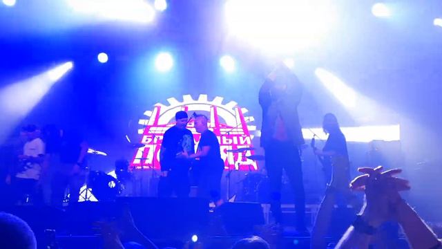 Бригадный подряд - Иван Факов, фестиваль Полигон фест "Forever Punk", СПБ, 4.01.2023 смотреть онлайн