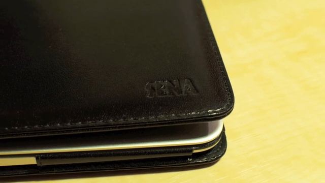 MacBook Air SENA Folio Case смотреть онлайн