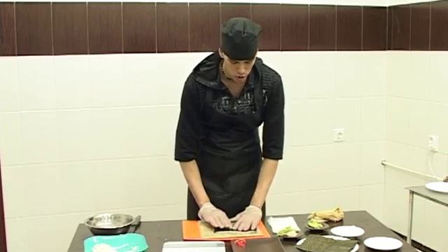 Роллы Чекен смотреть онлайн