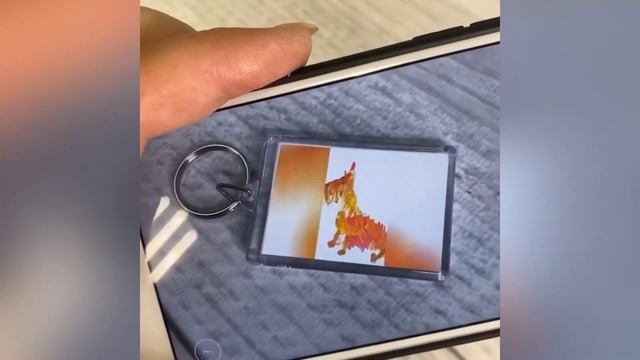 Эксклюзивный подарок - оживающий брелок с дополненной реальностью смотреть онлайн
