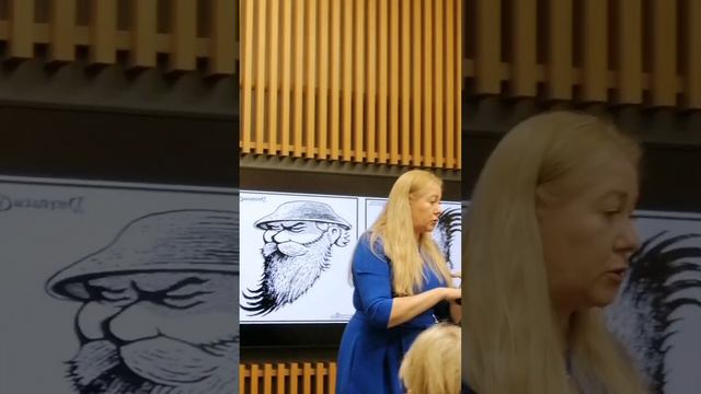 Не всё то золото, что блестит, и не всё брак, что кажется на первый взгляд. Измени угол взгляда смотреть онлайн