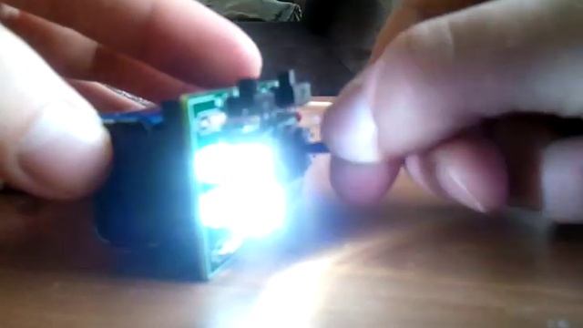 Stroboskop led 2x led biale,zasilanie 9v смотреть онлайн