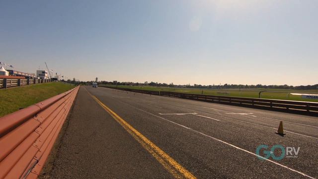 Caravan Anti-Lock Braking Skid Test! смотреть онлайн