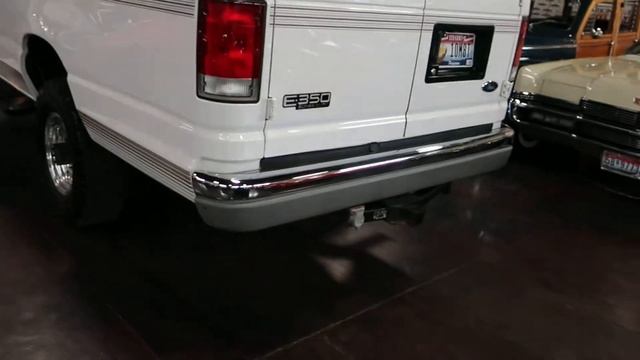 2001 Quigley Converted 4X4 Ford E-350 at the Sun Valley Auto Club смотреть онлайн