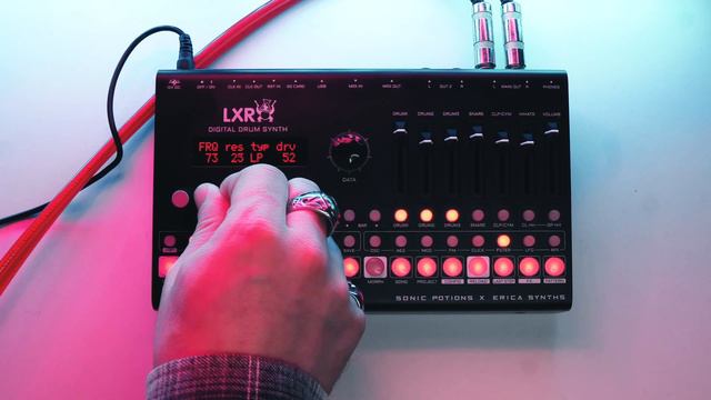 🔥ERICA SYNTHS LXR-02🔥TECHNO PROJECT #01 - NEW SOUNDBANK - 16 KITS & PATTERNS смотреть онлайн