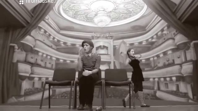 Открытие граффити инсталляции на станции метро Театральная смотреть онлайн