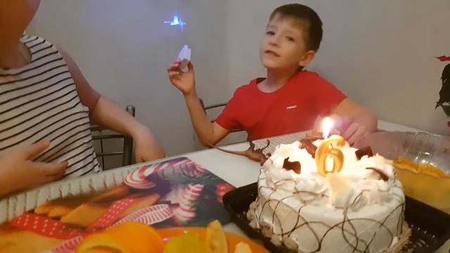 День рождение динозавров. смотреть онлайн