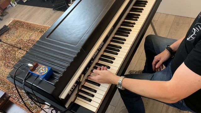 Do I need a Rhodes Piano? смотреть онлайн